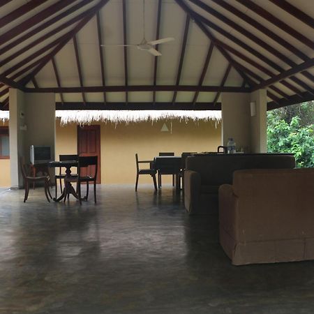 Villa Wildescape, Yala Blocks 3 & 5 Buttala Exterior foto