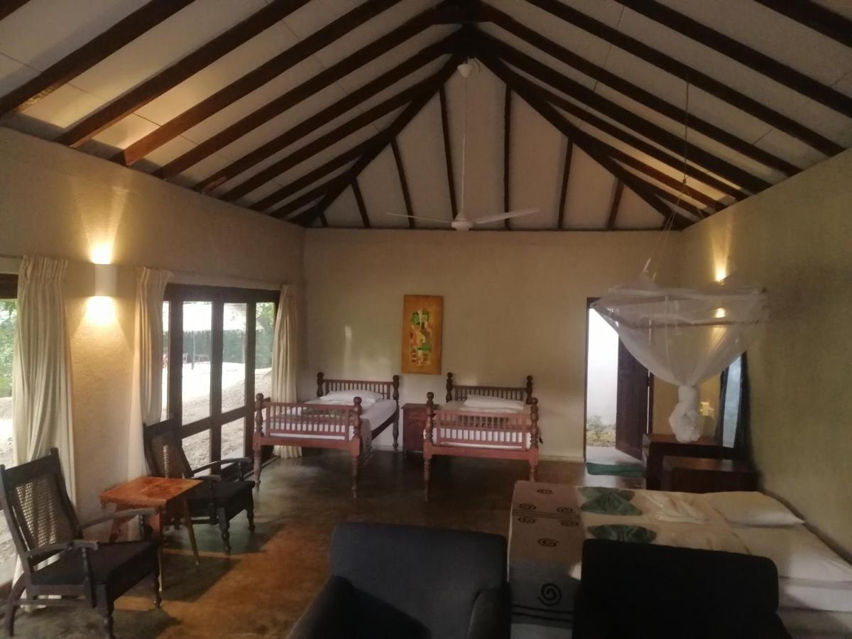 Villa Wildescape, Yala Blocks 3 & 5 Buttala Exterior foto
